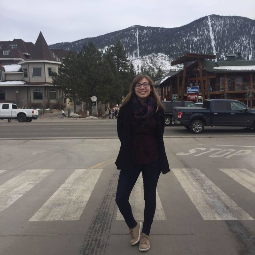 Meet your Posher, Caitlin